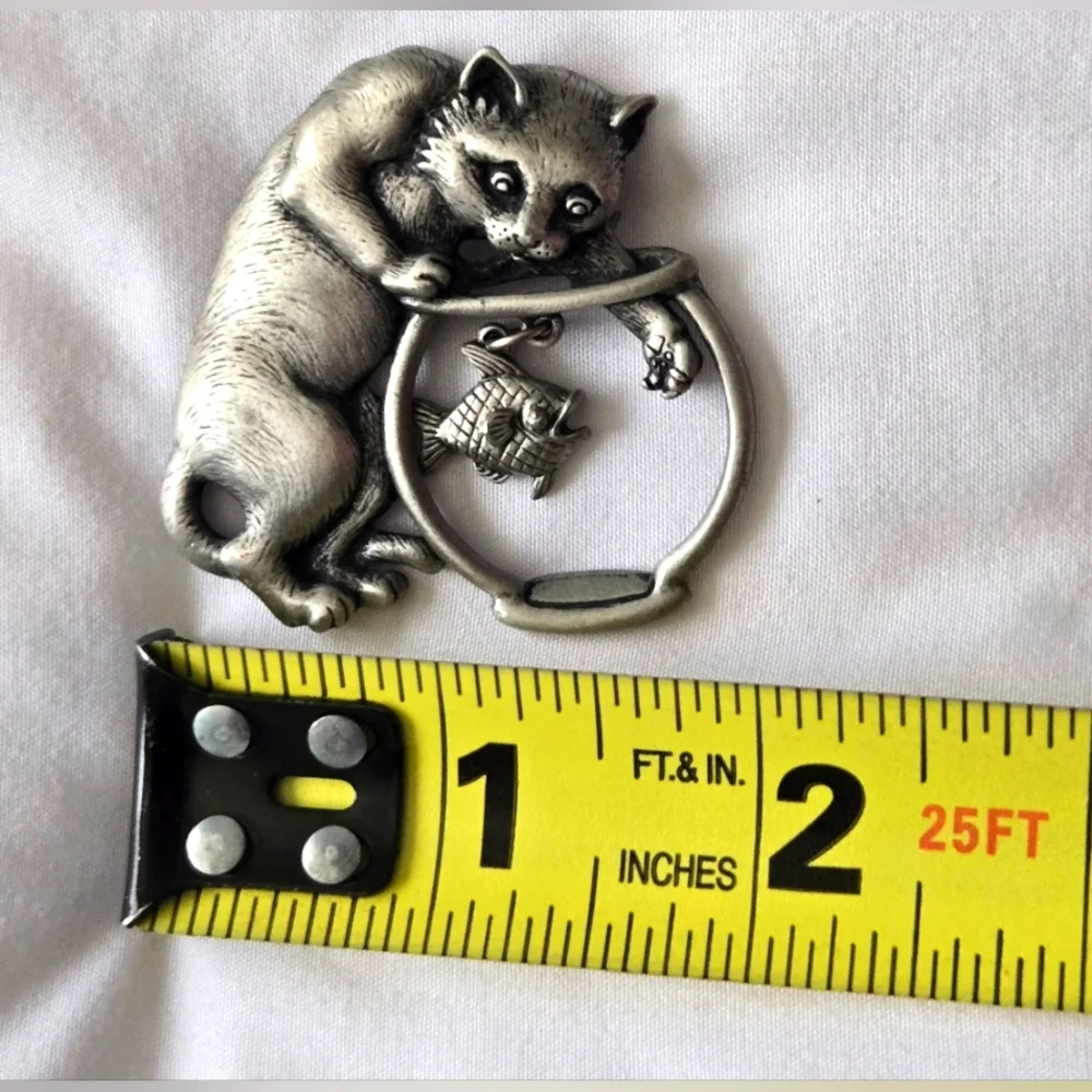 2 JJ Jonette Pewter Whimsical Novelty Cat Pins Brooches